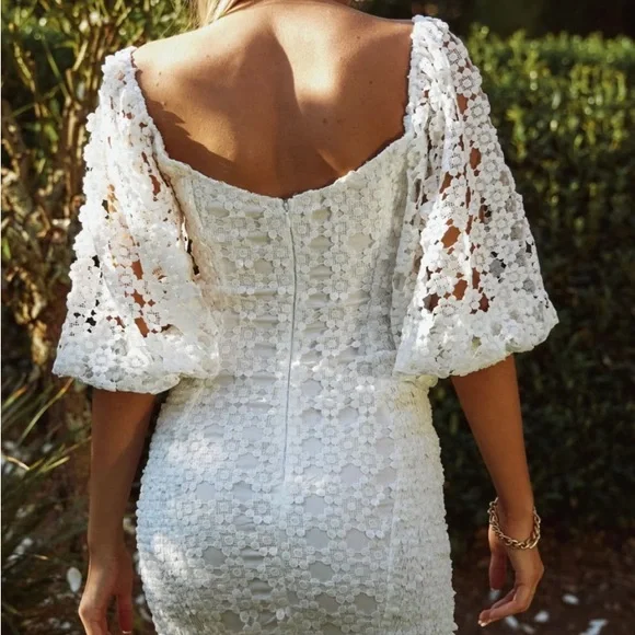 SELFIE LESLIE SUMMER BLOOM BALLOON SLEEVE LACE OVERLAY MINI DRESS WHITE - Picture 2 of 8